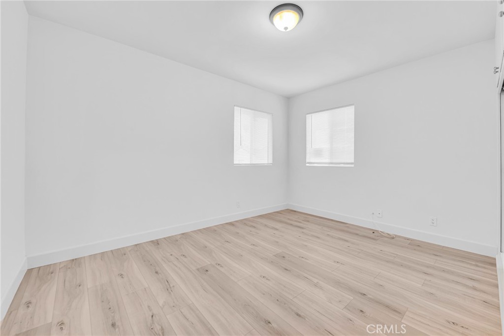 17520 Kingsbury Street Property Photo 38