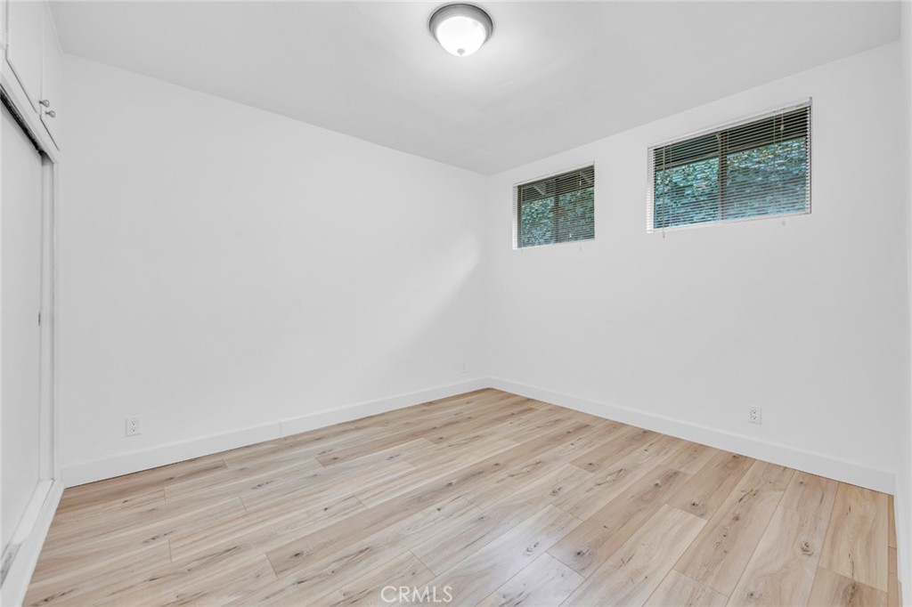 17520 Kingsbury Street Property Photo 39