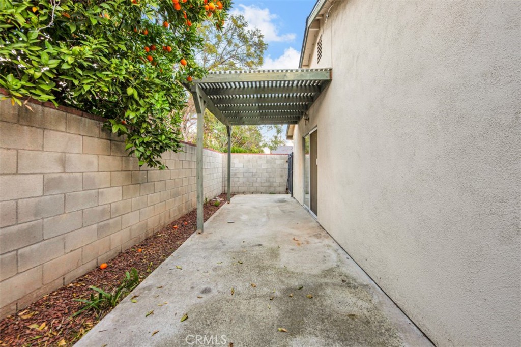 17520 Kingsbury Street Property Photo 41