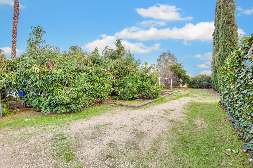 17520 Kingsbury Street Property Photo 46