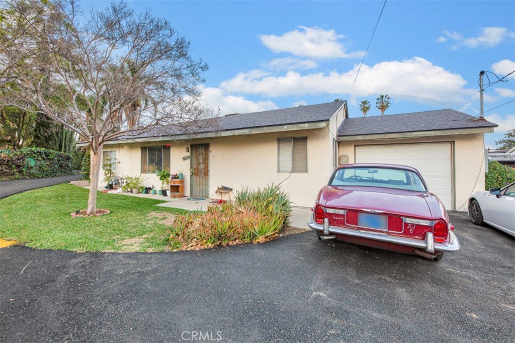 17520 Kingsbury Street Property Photo 42