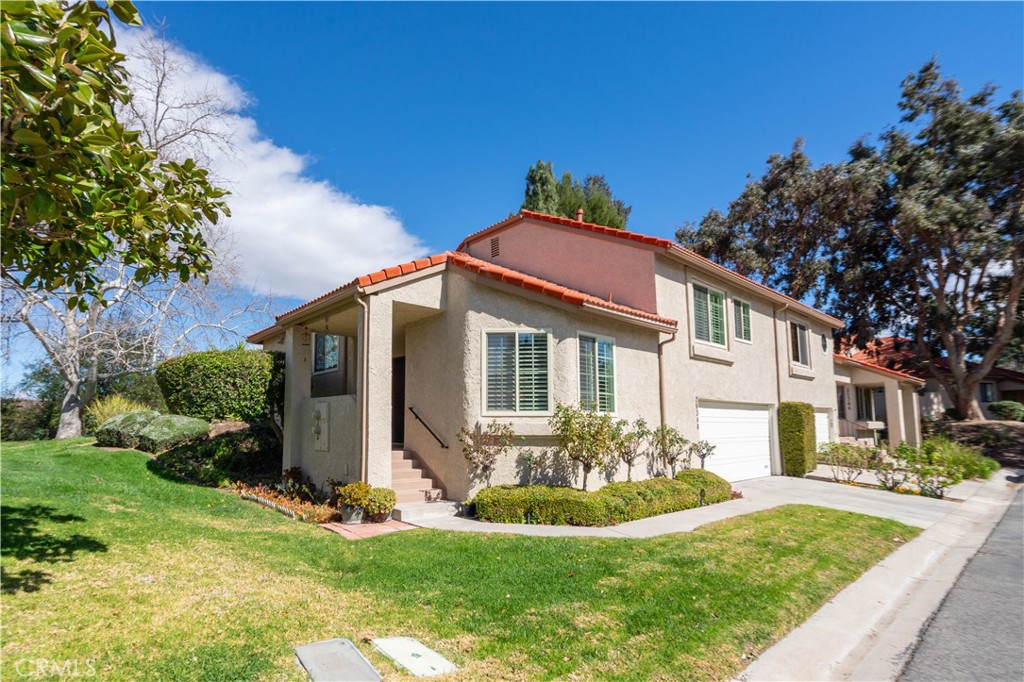 26346 Rainbow Glen Drive Property Photo