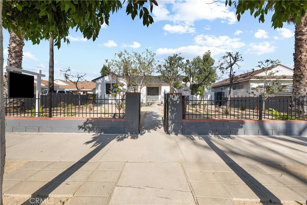 9756 Stanwin Avenue Property Photo