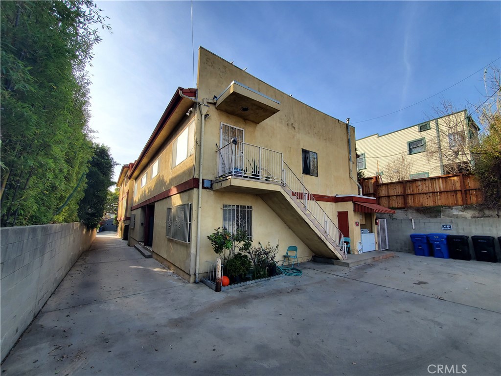 728 E Kensington Road Property Photo 6