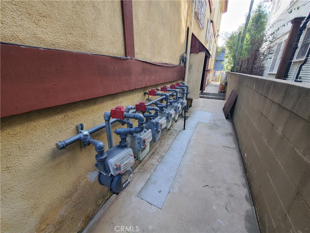 728 E Kensington Road Property Photo 10