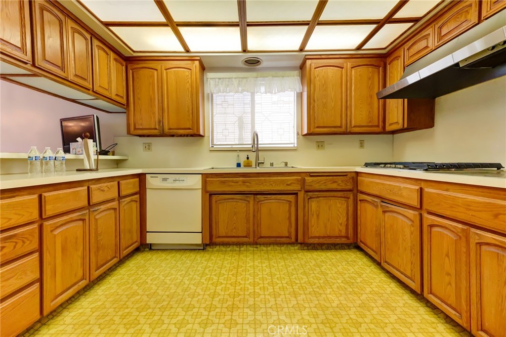 728 E Kensington Road Property Photo 12