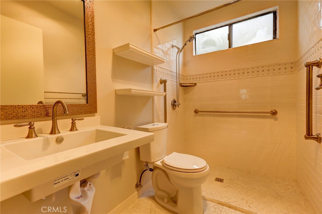 728 E Kensington Road Property Photo 17