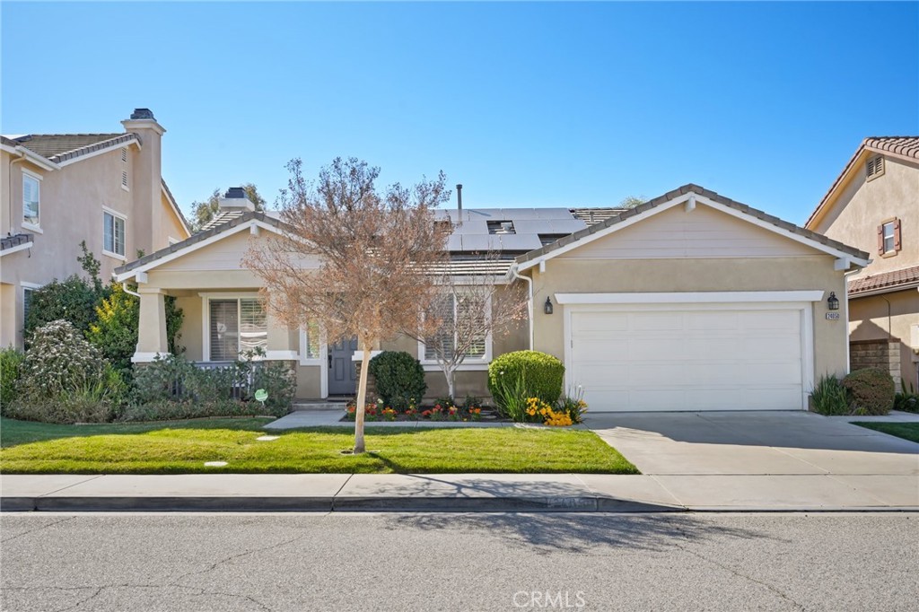24050 Via Cresta Property Photo