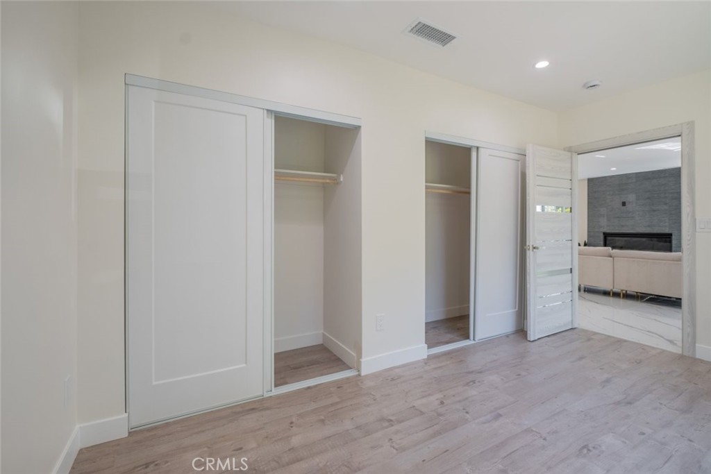 1834 N Alexandria Avenue Property Photo 12