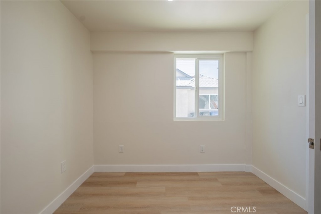 1834 N Alexandria Avenue Property Photo 36