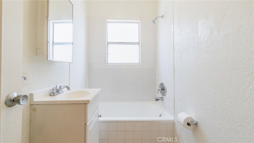 4567 Pickford Street Property Photo 24