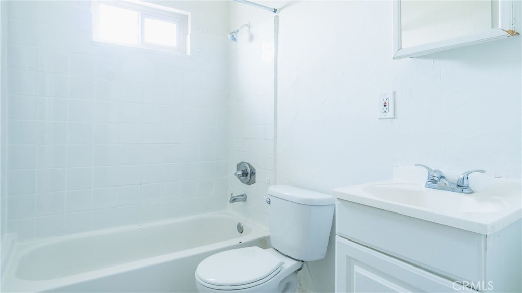 4567 Pickford Street Property Photo 28