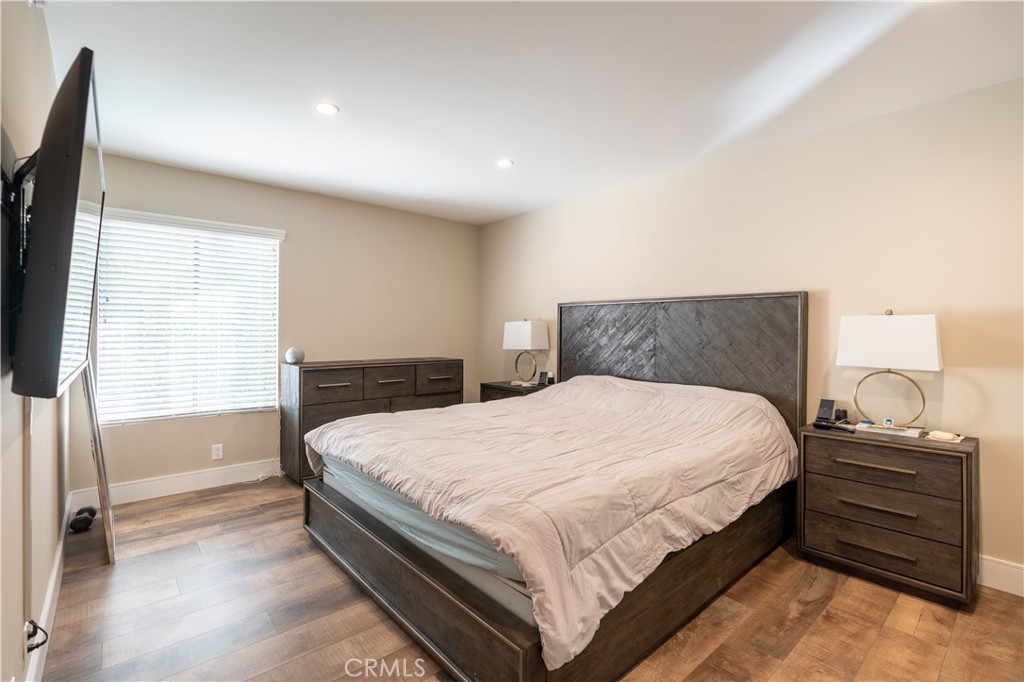 11939 Weddington Street 305 Property Photo 9