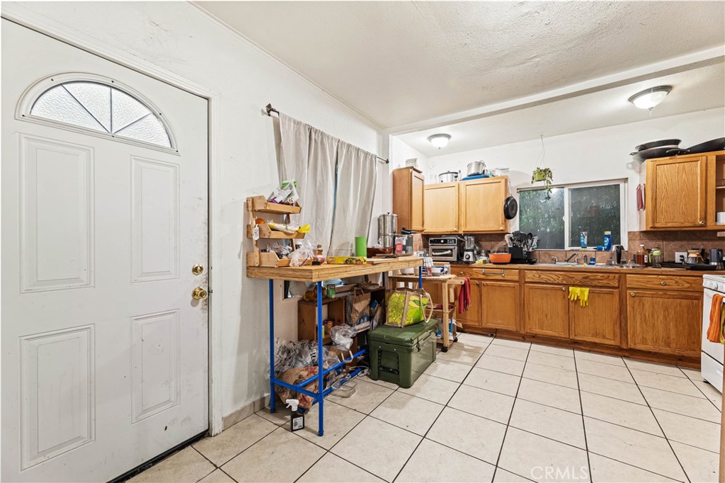 2532 Eastlake Avenue Property Photo 4