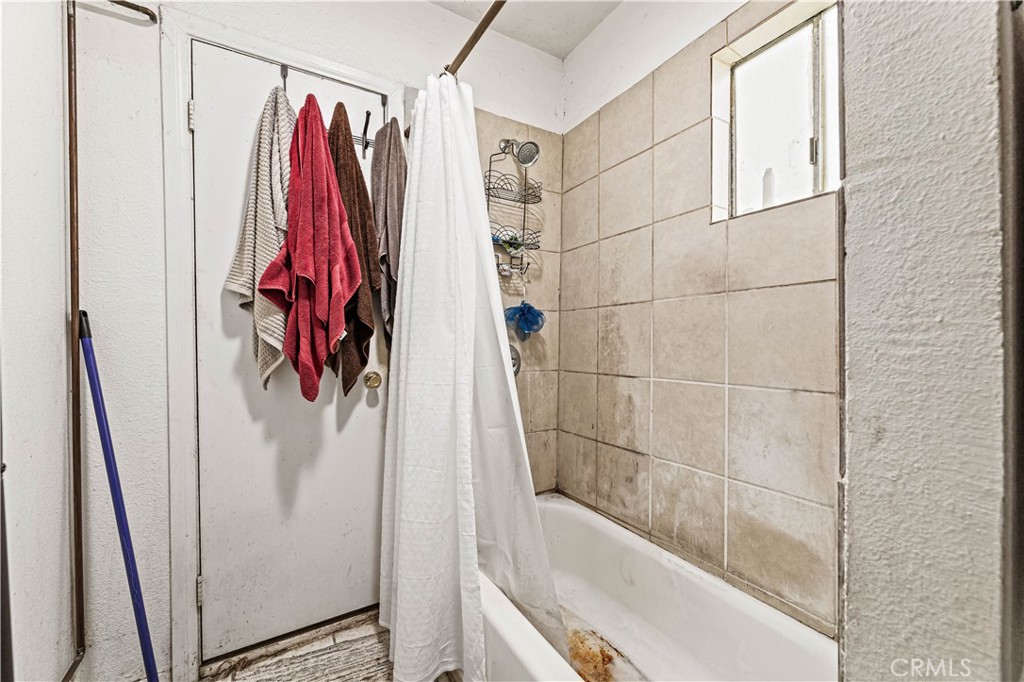 2532 Eastlake Avenue Property Photo 40