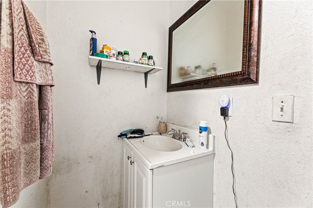 2532 Eastlake Avenue Property Photo 41
