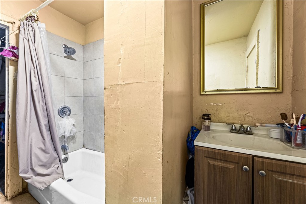 2532 Eastlake Avenue Property Photo 57