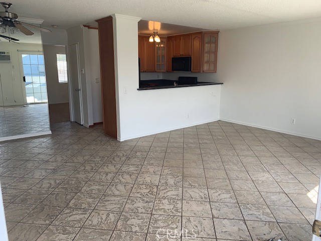 20930 Parthenia Street 216 Property Photo 14