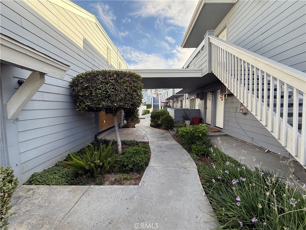 20930 Parthenia Street 216 Property Photo 24