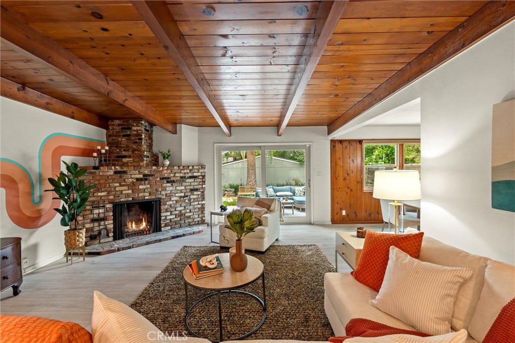 12722 Vose Street Property Photo