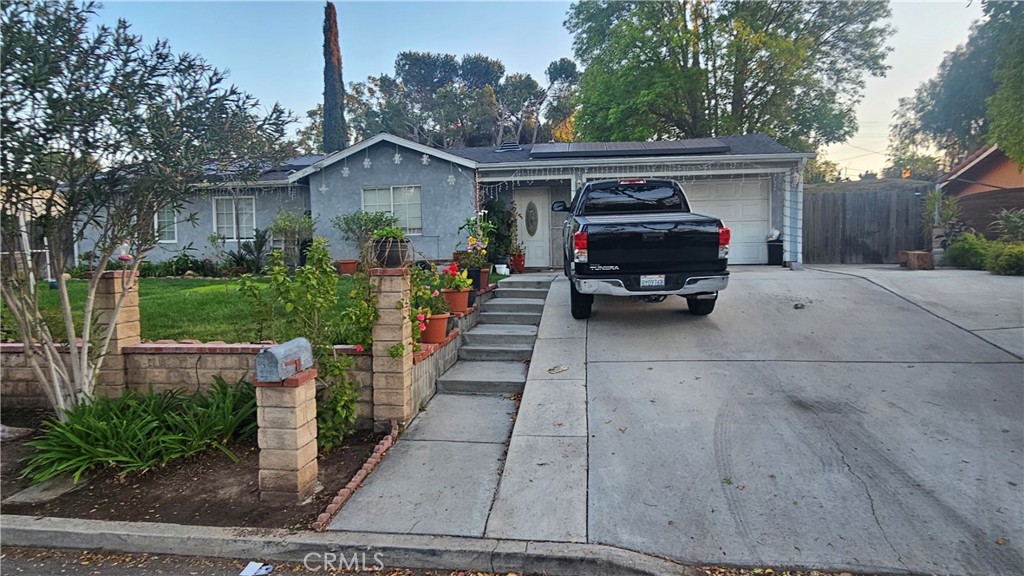 650 Calle Pensamiento Property Photo