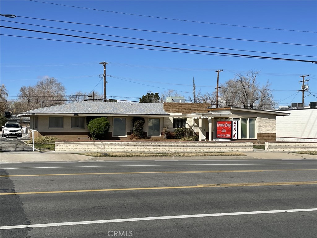 44855 10th Street W Property Photo