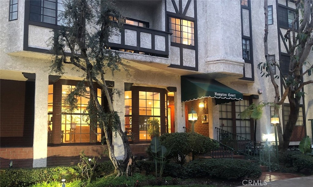 17914 Magnolia Boulevard 137 Property Photo