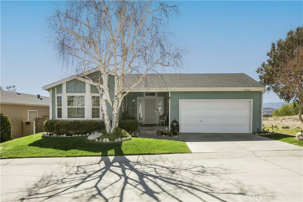 20252 Shadow Island Drive Property Photo