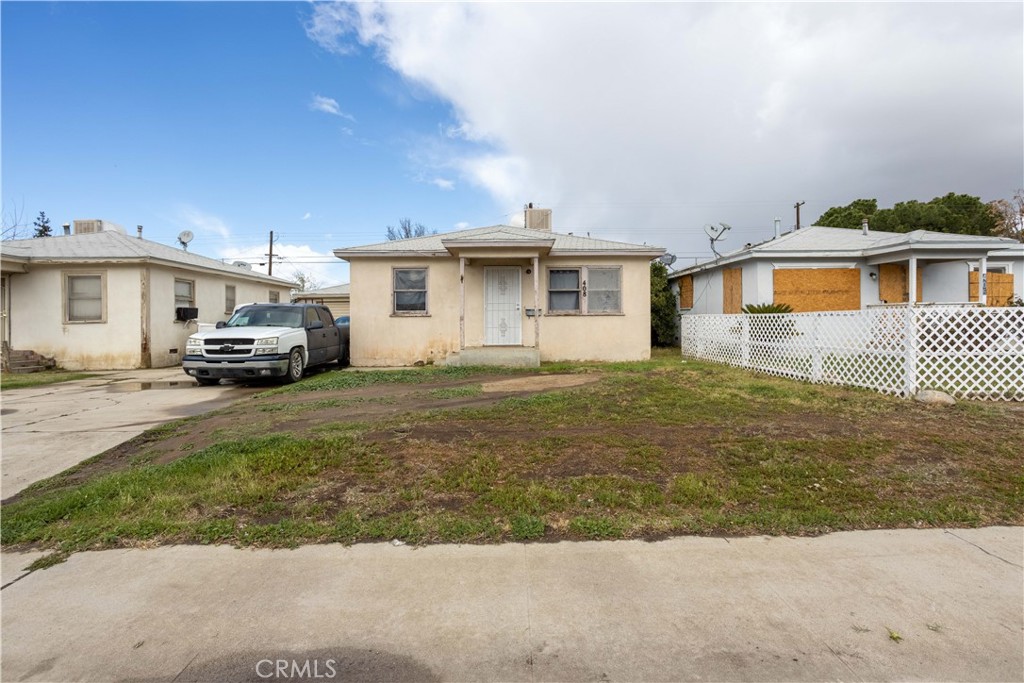404 -410 1/2 Lincoln Avenue Property Photo 9