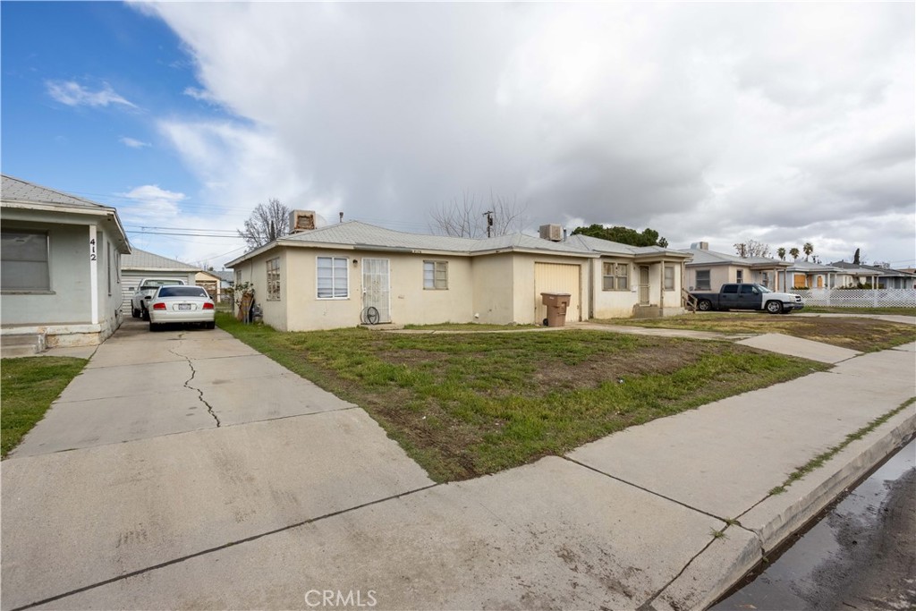404 -410 1/2 Lincoln Avenue Property Photo 17