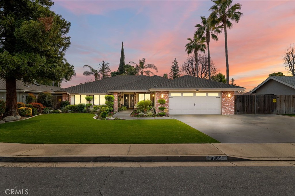 9305 Laurel Oak Way Property Photo
