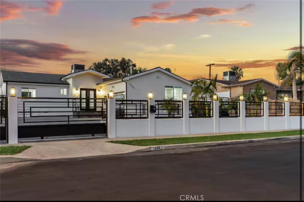 13047 Lorne Street Property Photo