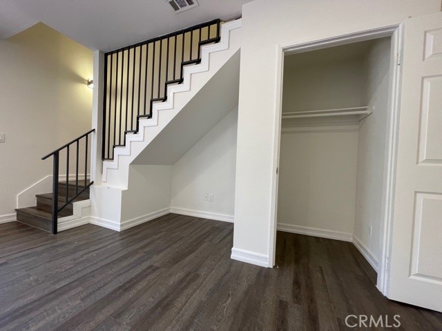 17175 Chatsworth Street Property Photo 11