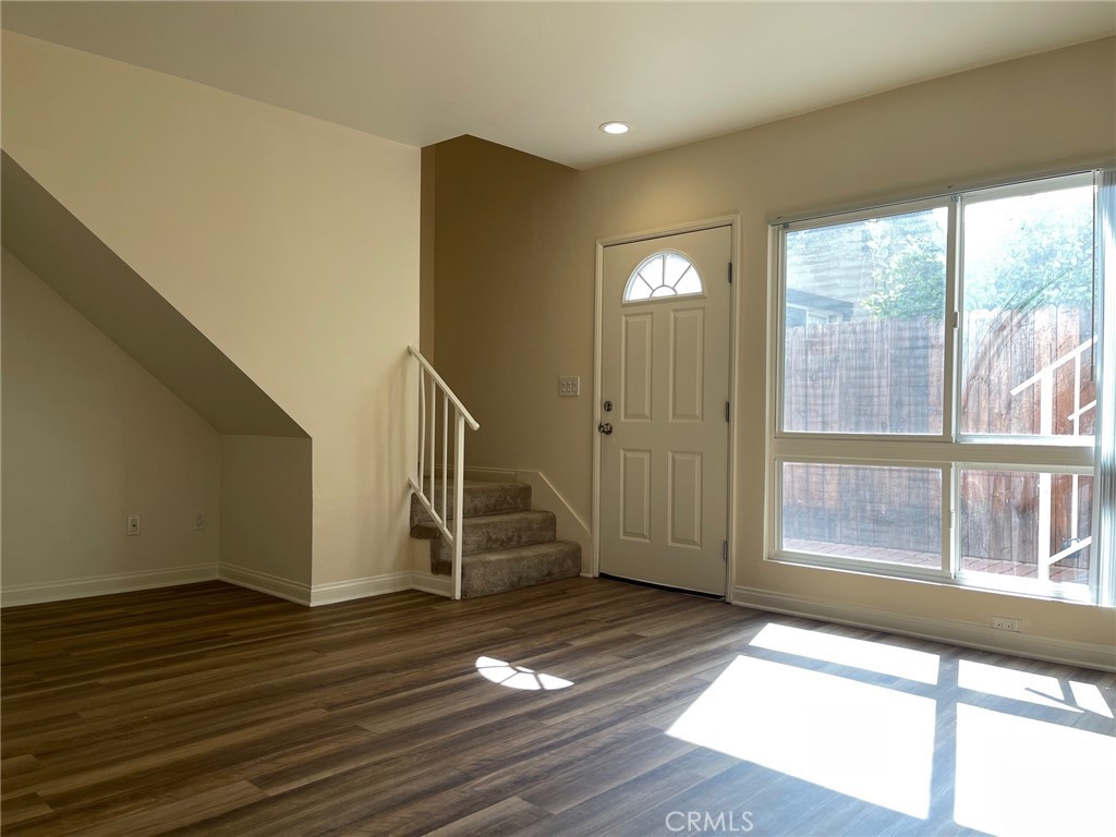 17175 Chatsworth Street Property Photo 12