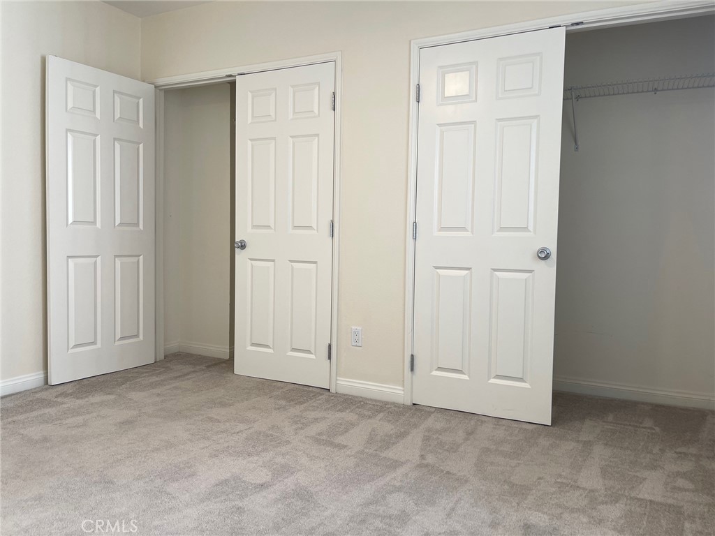 17175 Chatsworth Street Property Photo 14