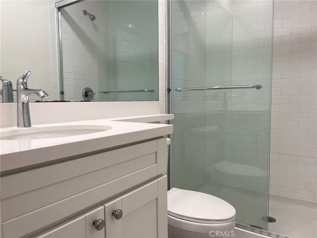 17175 Chatsworth Street Property Photo 15