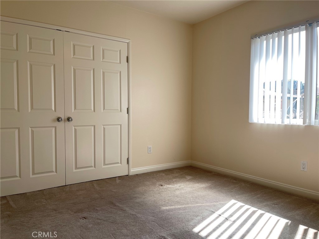 17175 Chatsworth Street Property Photo 17