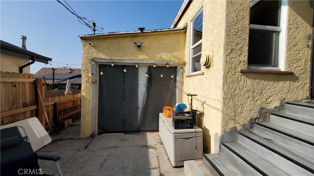 1713 S Berendo Street Property Photo 14
