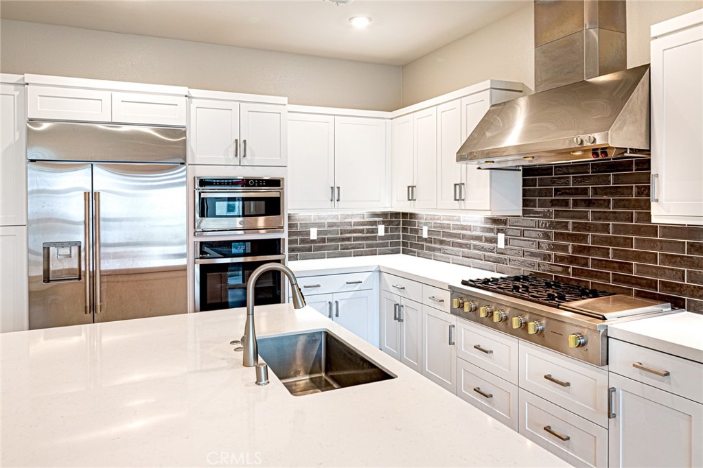 27018 Goldfields Court Property Photo 15