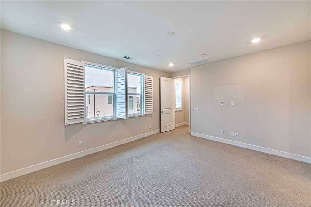 27018 Goldfields Court Property Photo 22