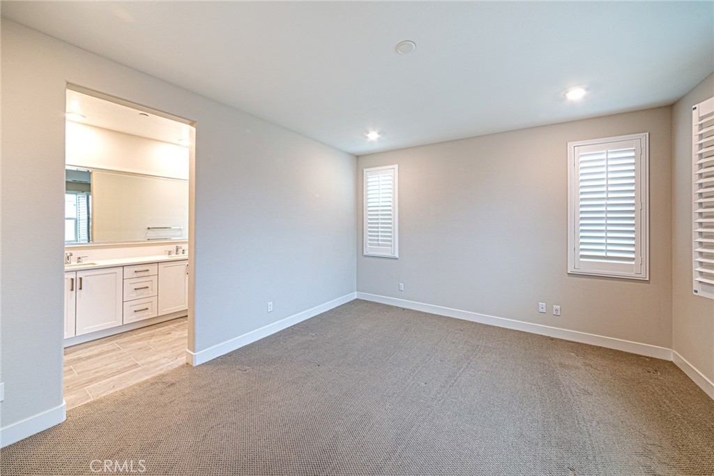 27018 Goldfields Court Property Photo 23