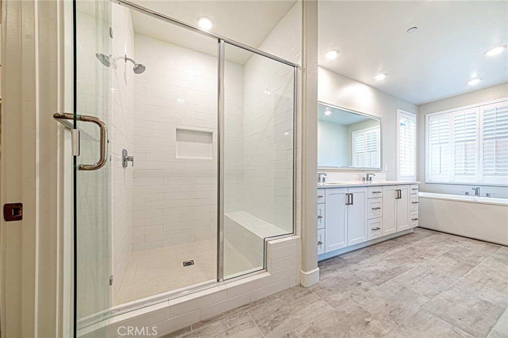 27018 Goldfields Court Property Photo 27