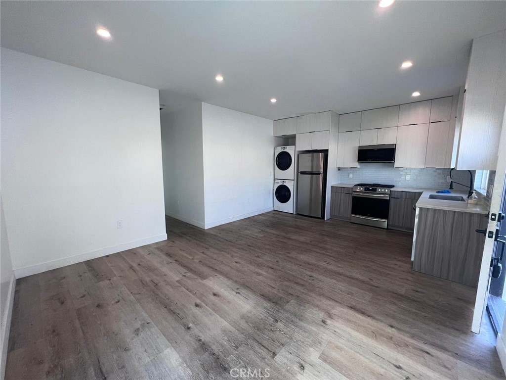 6445 Tujunga Avenue Property Photo