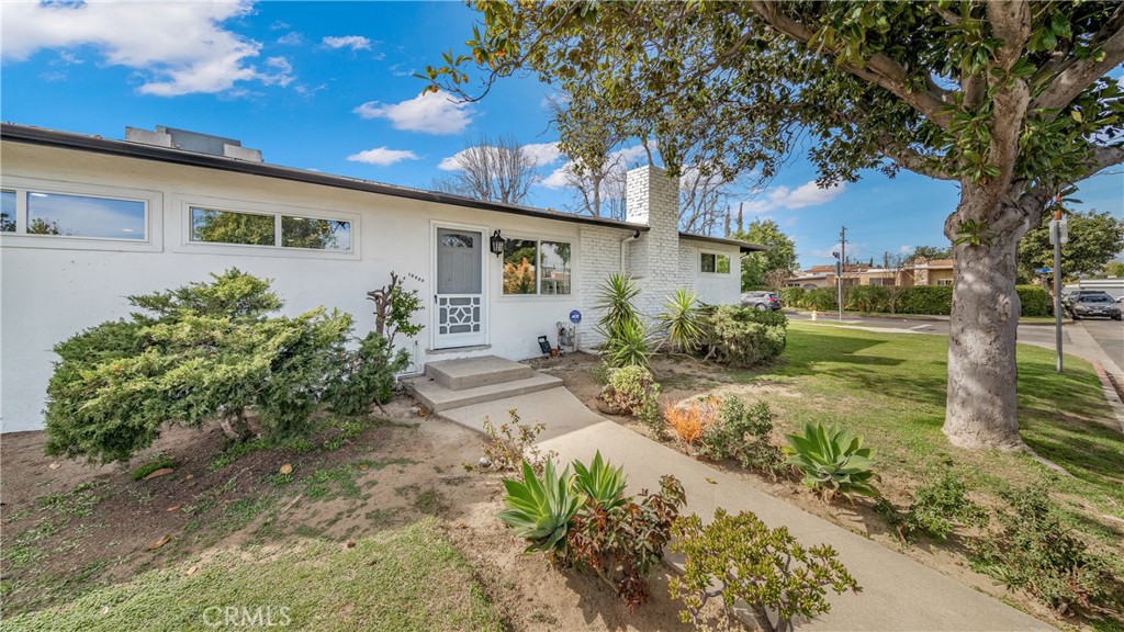Valley Glen Real Estate Listings Main Image