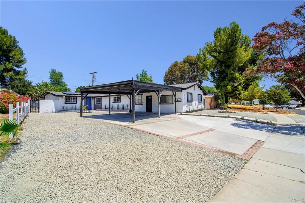 20717 1/2 Haynes Street Property Photo