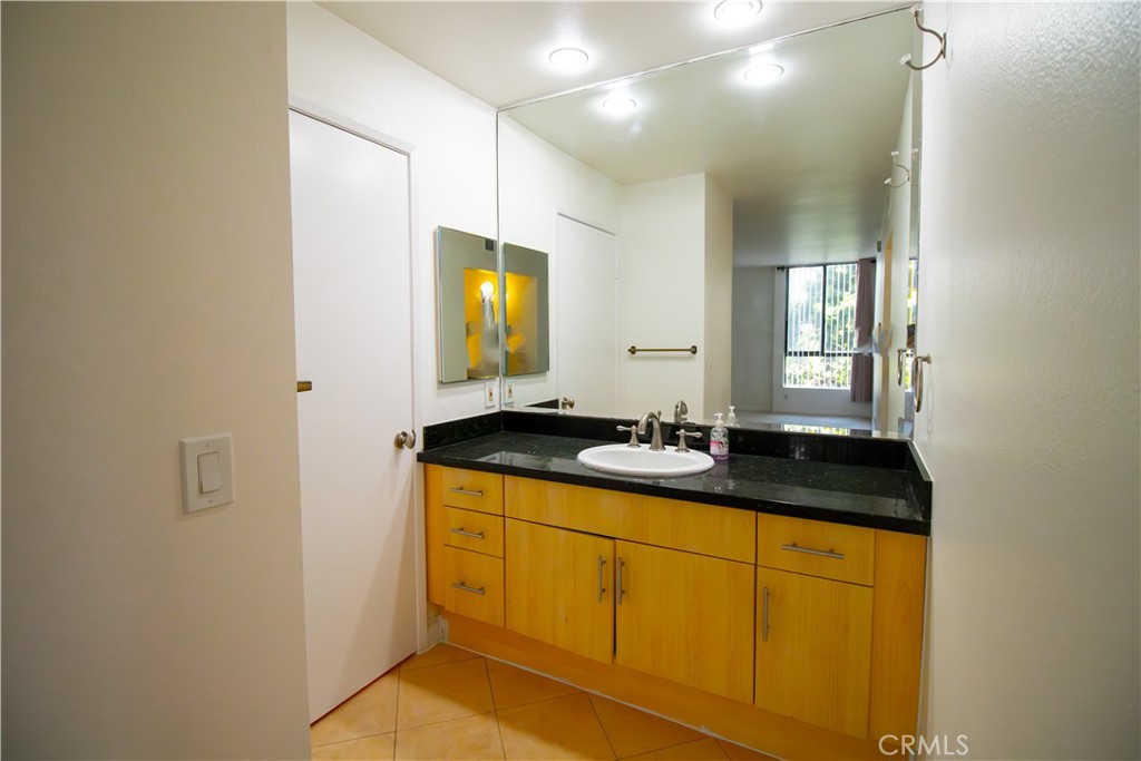 7826 Topanga 213 Property Photo 20