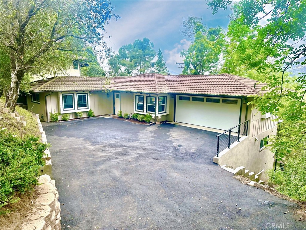 3476 Linda Vista Road Property Photo