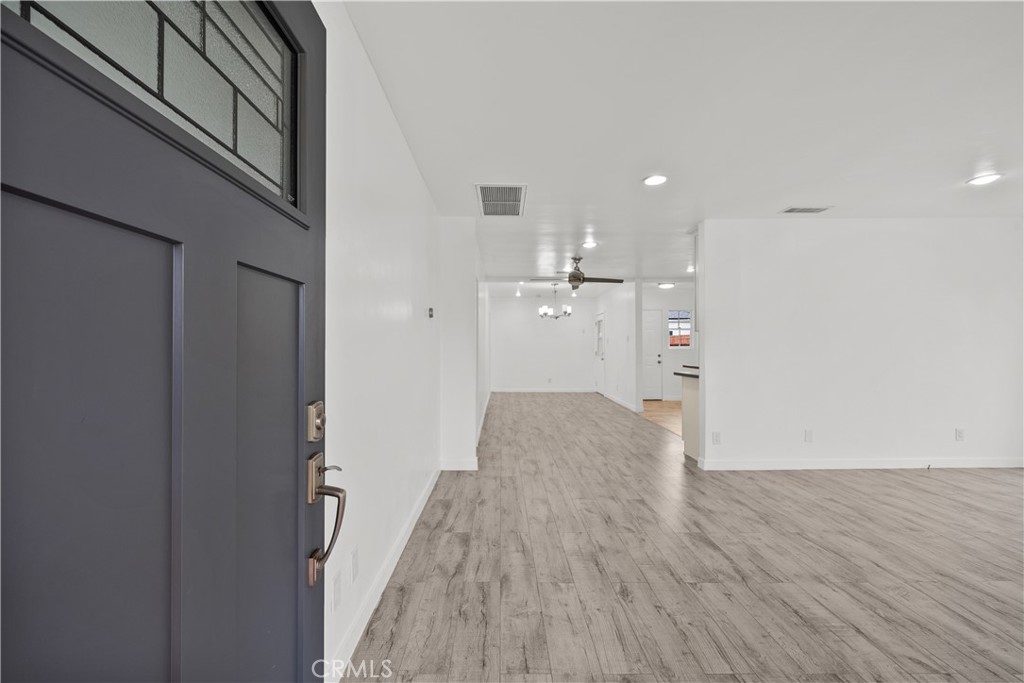 1317 Mountain View Street Property Photo
