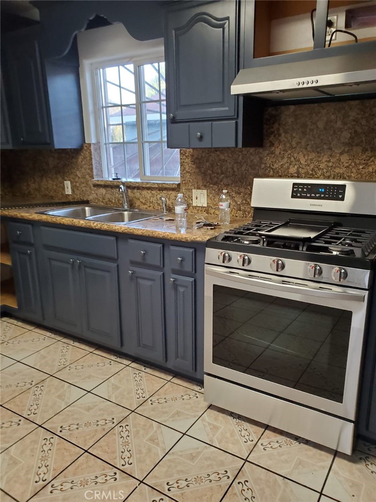 146 W Gage Avenue Property Photo 2