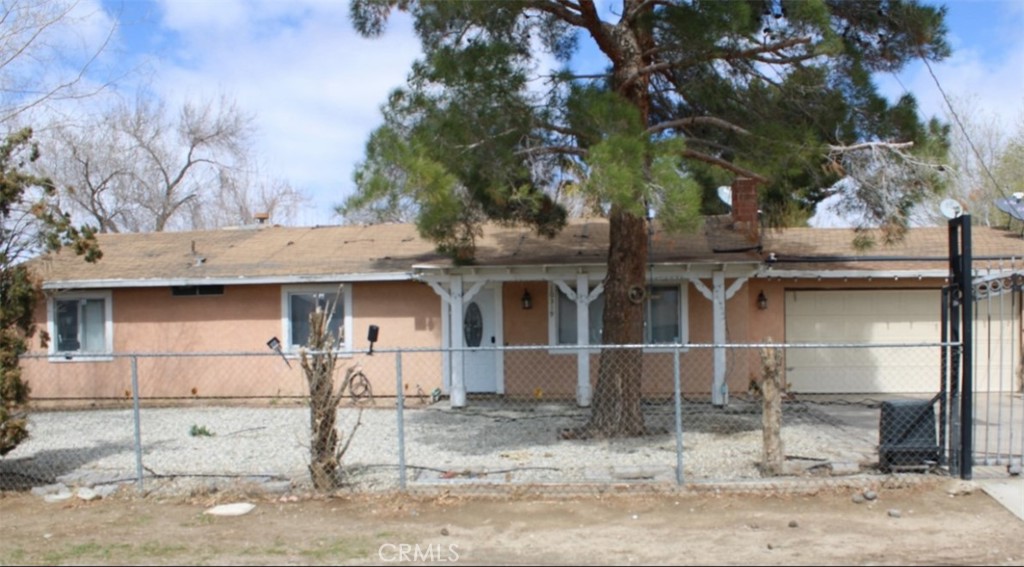 10319 E Avenue R4 Property Photo